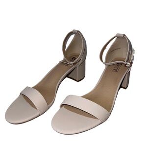 Brand New - Nude Heels Size 9.5